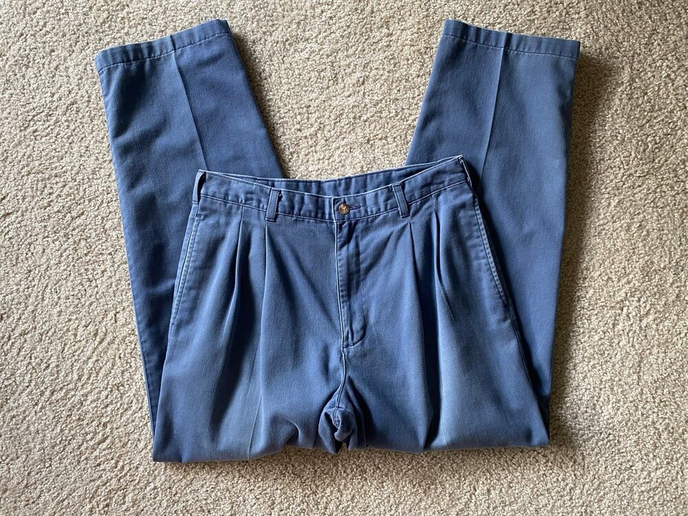 Bill Blass Casuals Men's 32x30 Blue Pleated Chino Pants 100% Cotton